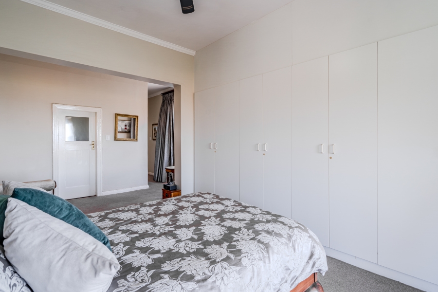 3 Bedroom Property for Sale in Oranjezicht Western Cape